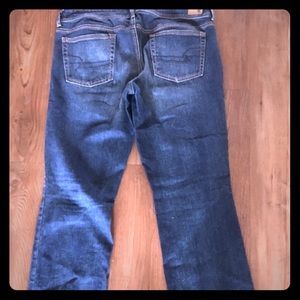 Women’s size 14 American eagle jeans like new